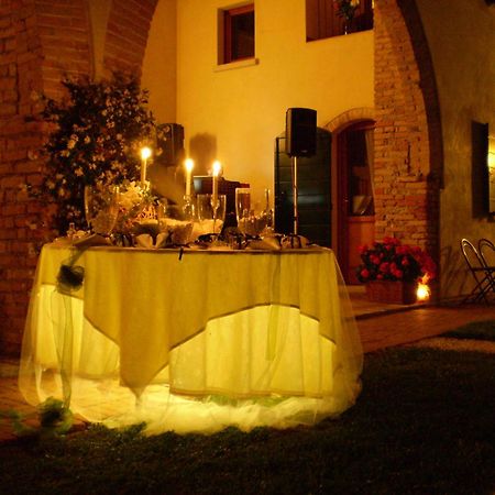 Hostal Il Rifugio Del Poeta San Biagio di Callalta Exterior foto