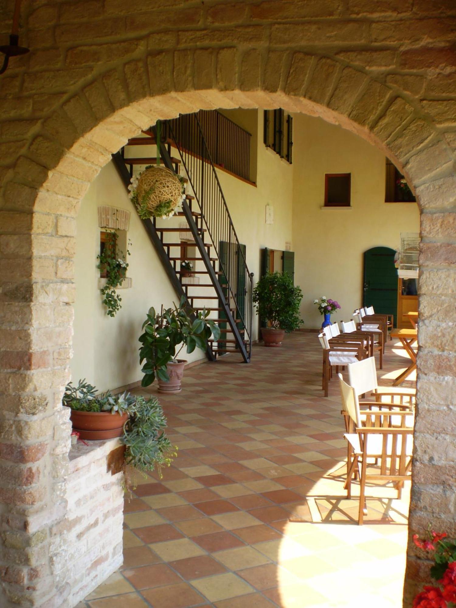 Hostal Il Rifugio Del Poeta San Biagio di Callalta Exterior foto